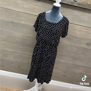 polka dot maternity dress